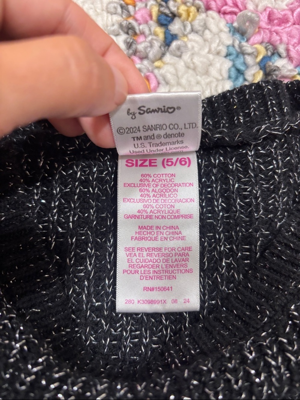 Hello Kitty Sweater - Picture 2 of 2
